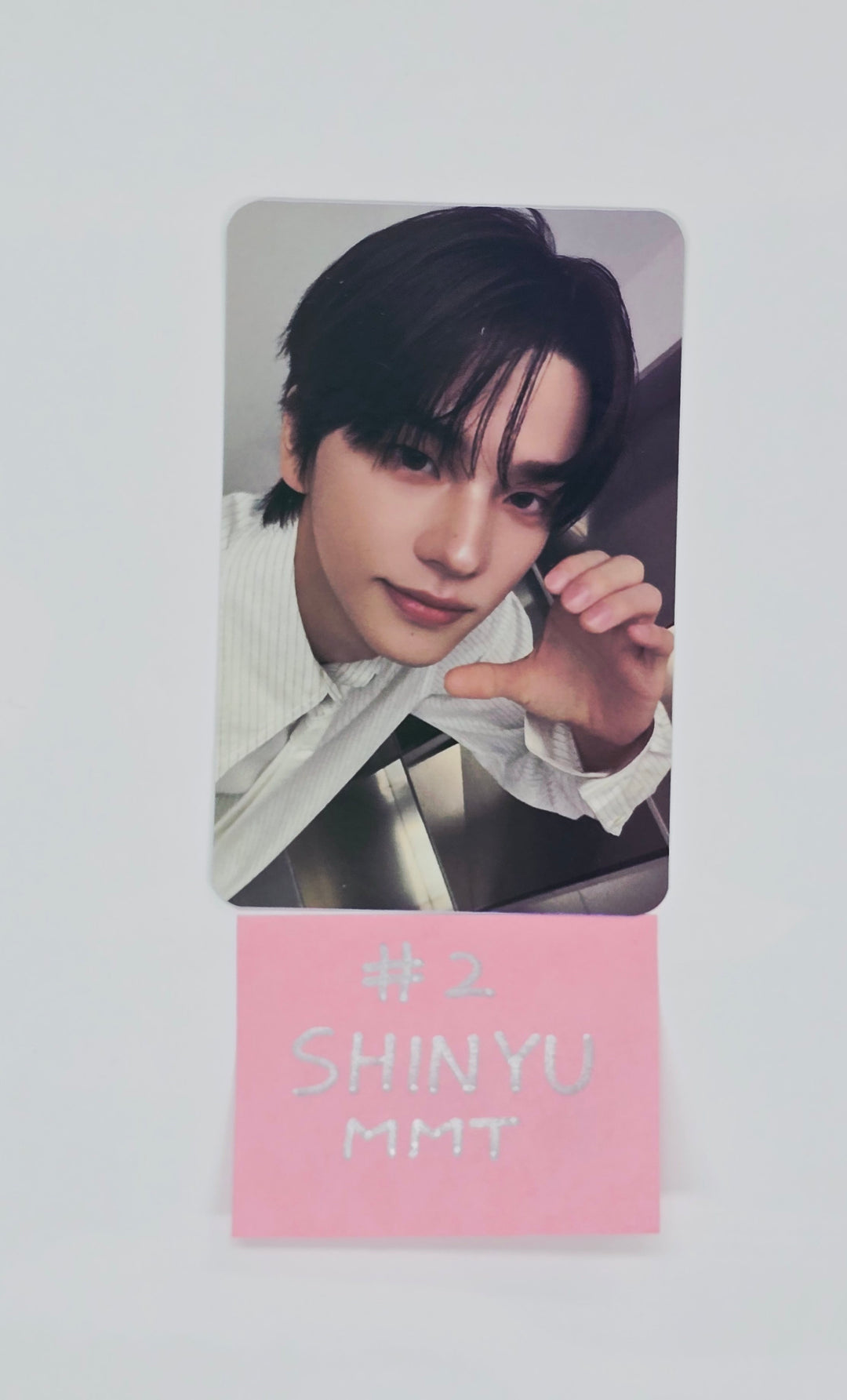 TWS "Play Hard" - MMT Pre-Order Benefit Hologram Photocard [25.10.22]