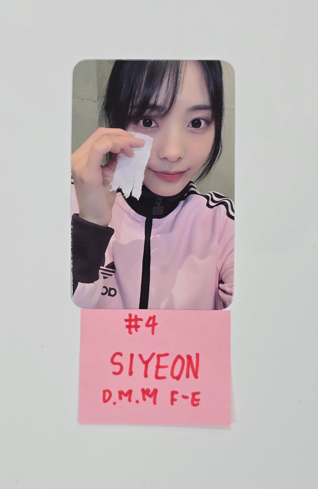 QWER "IN A MILLION NOISES, I'LL BE YOUR HARMONY" - Dear My Muse Fansign Event Photocard Round 10 [25.10.24]