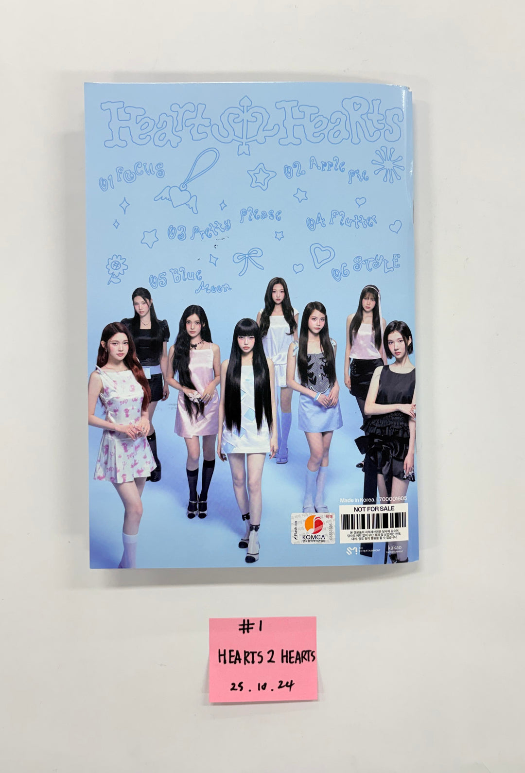 Hearts2Hearts "FOCUS" - Hand Autographed(Signed) Promo Album [25.10.24]