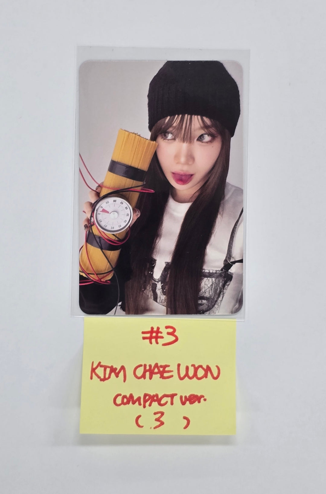 Le Sserafim "SPAGHETTI" - Official Photocard (comepact ver.) [25.10.27]