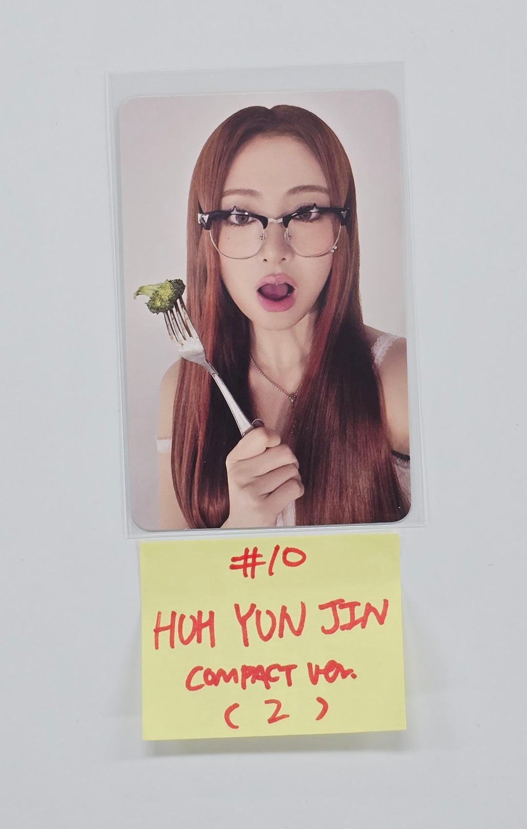 Le Sserafim "SPAGHETTI" - Official Photocard (comepact ver.) [25.10.27]