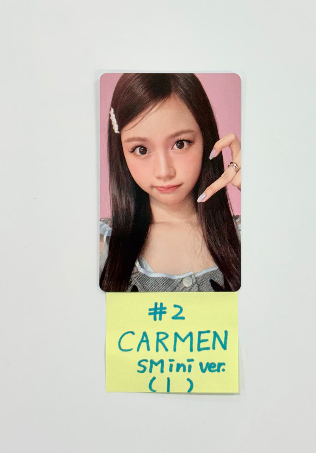 Hearts2Hearts "Focus" - Official Photocard (SMini Ver.) [25.10.28]