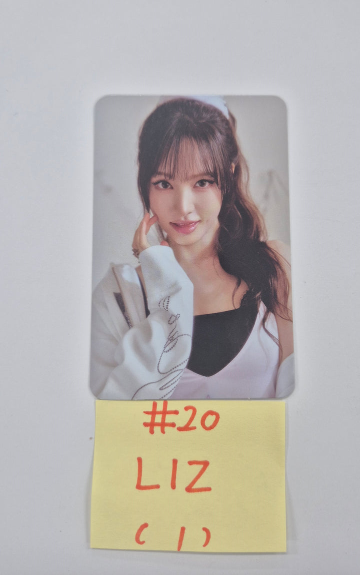 IVE - IVE WORLD TOUR "SHOW WHAT I AM" Trading  Photocard [25.10.31]