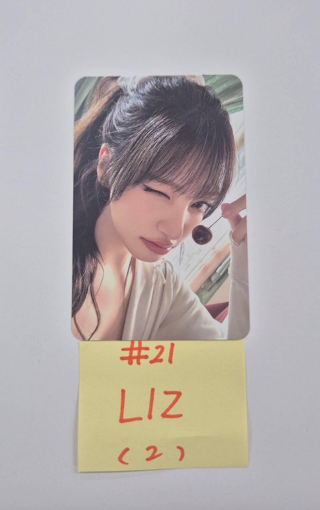 IVE - IVE WORLD TOUR "SHOW WHAT I AM" Trading  Photocard [25.10.31]