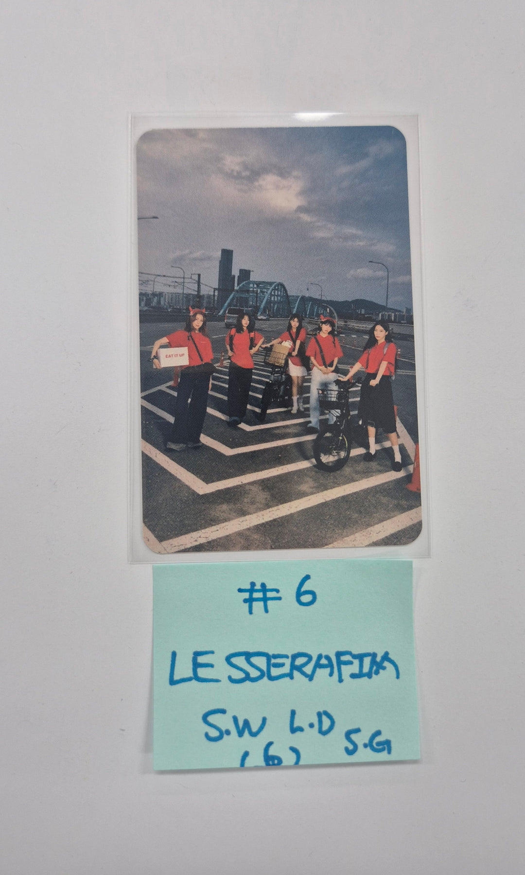 Le Sserafim "SPAGHETTI" - Soundwave Lucky Draw Event Photocard (special gift, photobook, comepact ver.) [25.10.31]