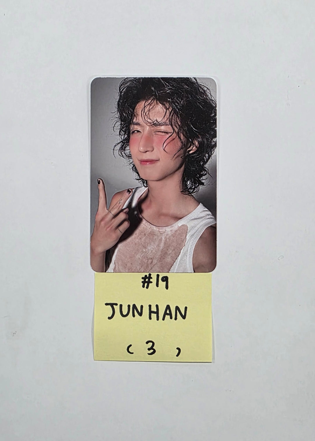 Xdinary Heroes "LXVE to DEATH" - Official Photocard (2) [25.10.31]