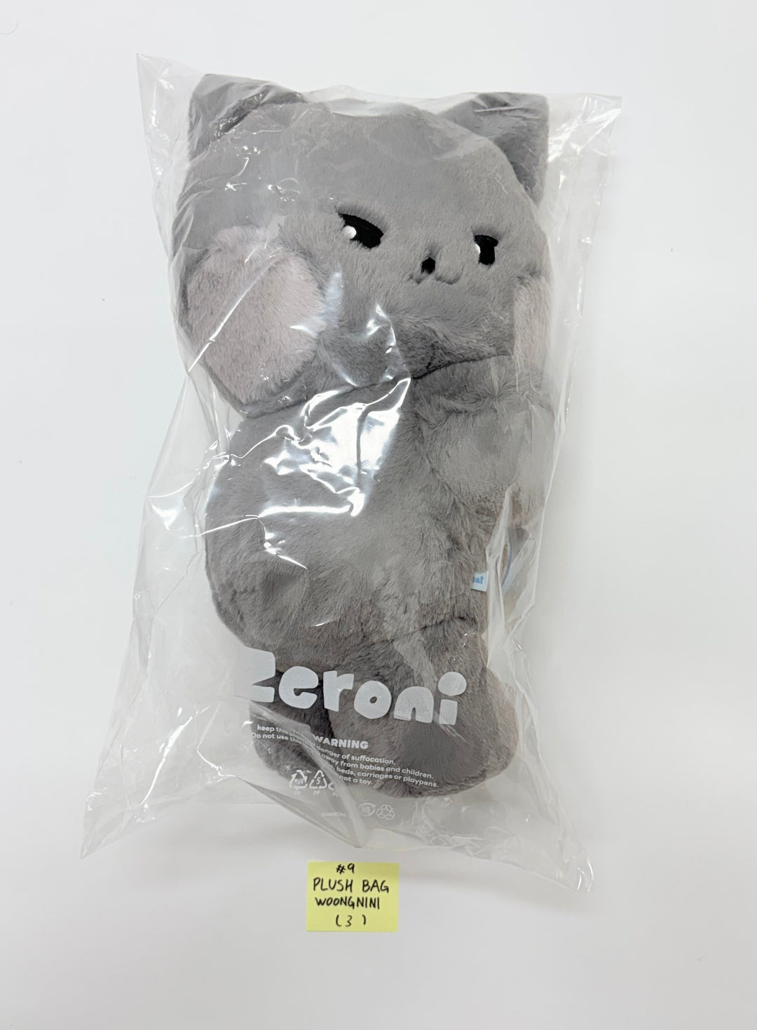 ZeroBaseOne - "Zeroni FLUFFY Wonderland" POP-UP Store Official MD (1) [25.11.04]