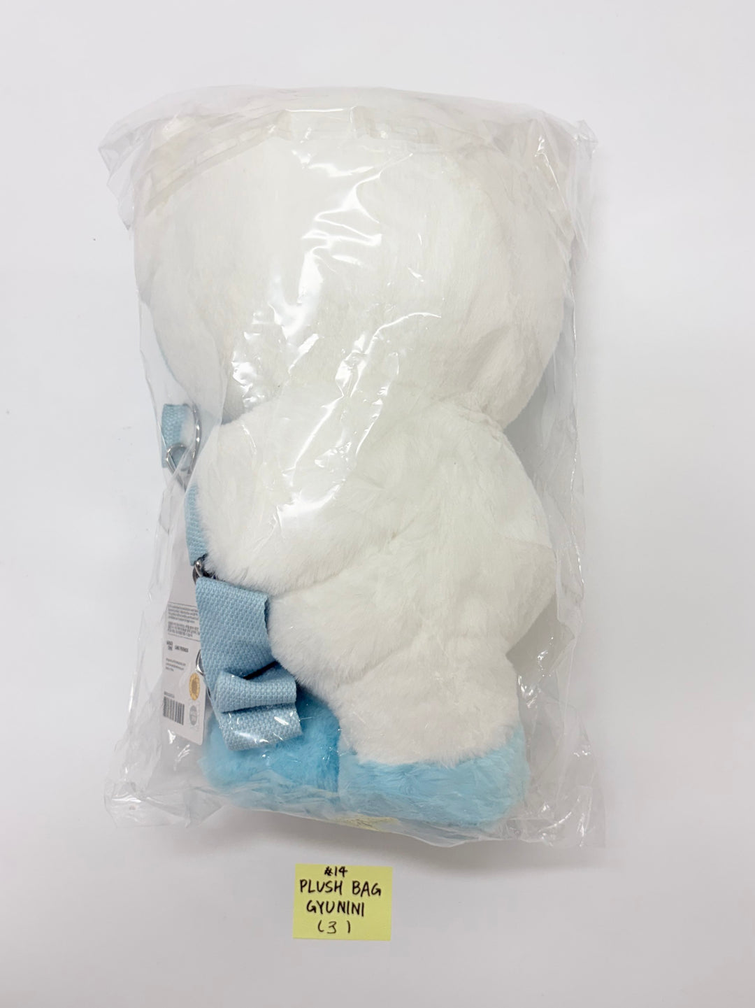 ZeroBaseOne - "Zeroni FLUFFY Wonderland" POP-UP Store Official MD (1) [25.11.04]