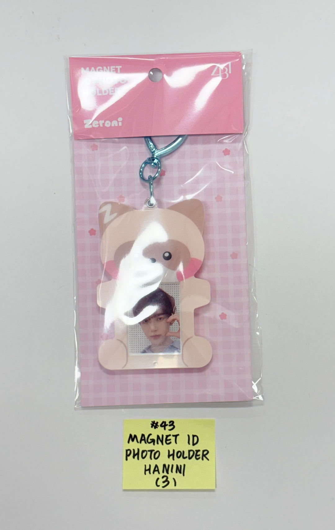 ZeroBaseOne - "Zeroni FLUFFY Wonderland" POP-UP Store Official MD (2) [25.11.04]