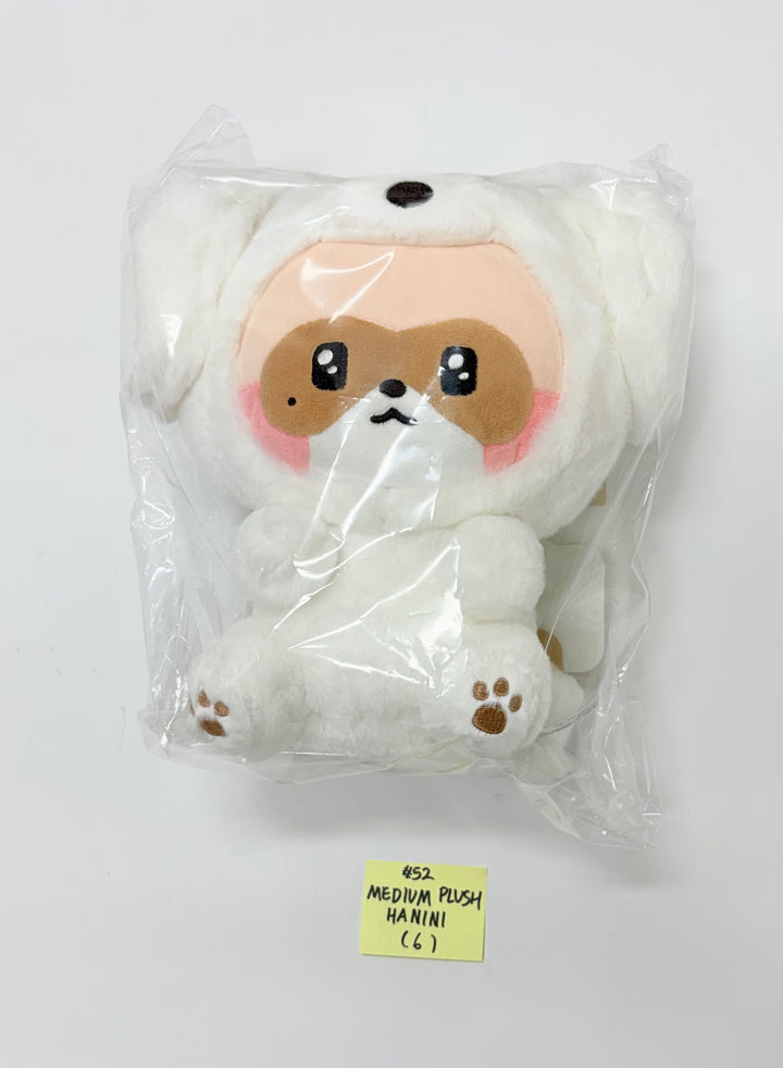 ZeroBaseOne - "Zeroni FLUFFY Wonderland" POP-UP Store Official MD (2) [25.11.04]