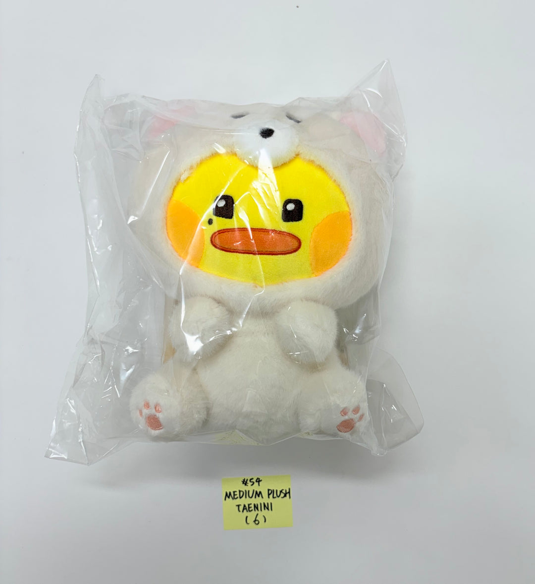 ZeroBaseOne - "Zeroni FLUFFY Wonderland" POP-UP Store Official MD (2) [25.11.04]