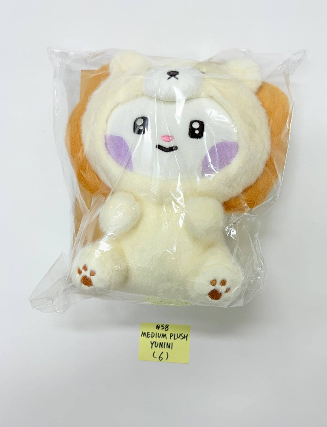 ZeroBaseOne - "Zeroni FLUFFY Wonderland" POP-UP Store Official MD (2) [25.11.04]