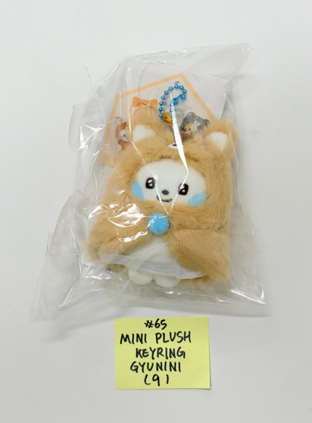 ZeroBaseOne - "Zeroni FLUFFY Wonderland" POP-UP Store Official MD (2) [25.11.04]