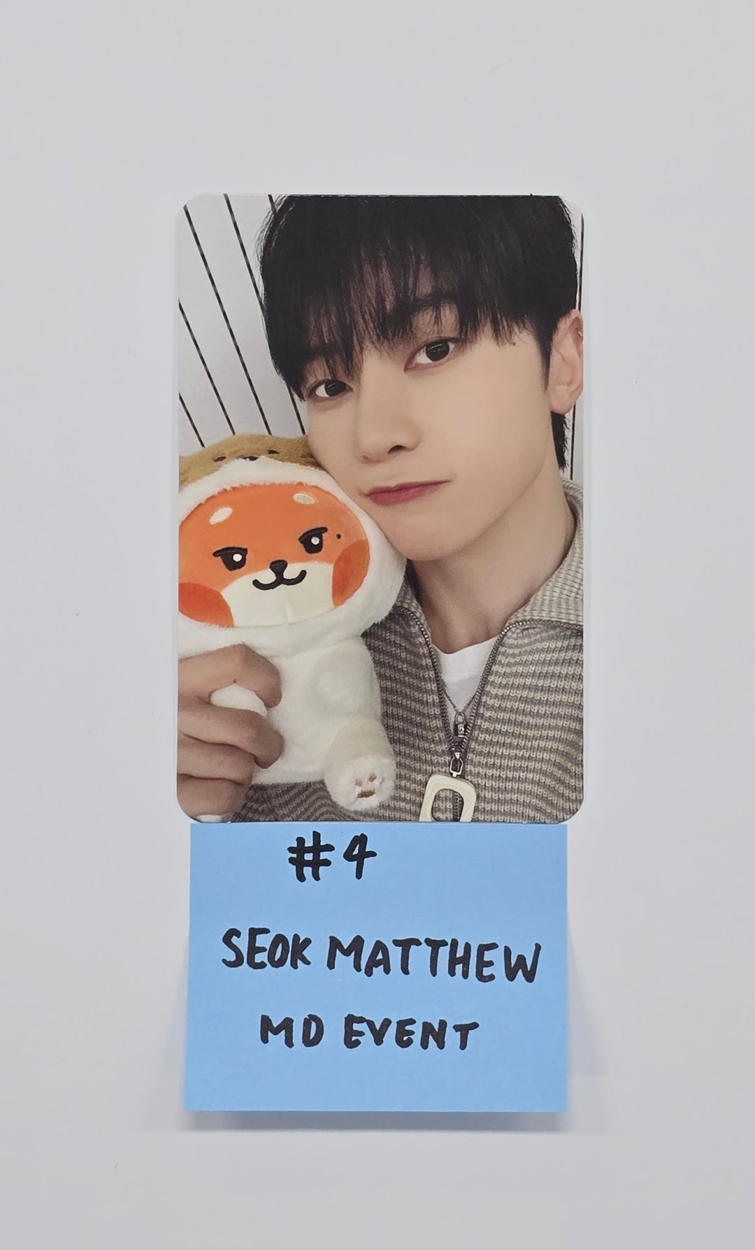 ZeroBaseOne - "Zeroni FLUFFY Wonderland" POP-UP Store Official MD Event Photocard [25.11.04]