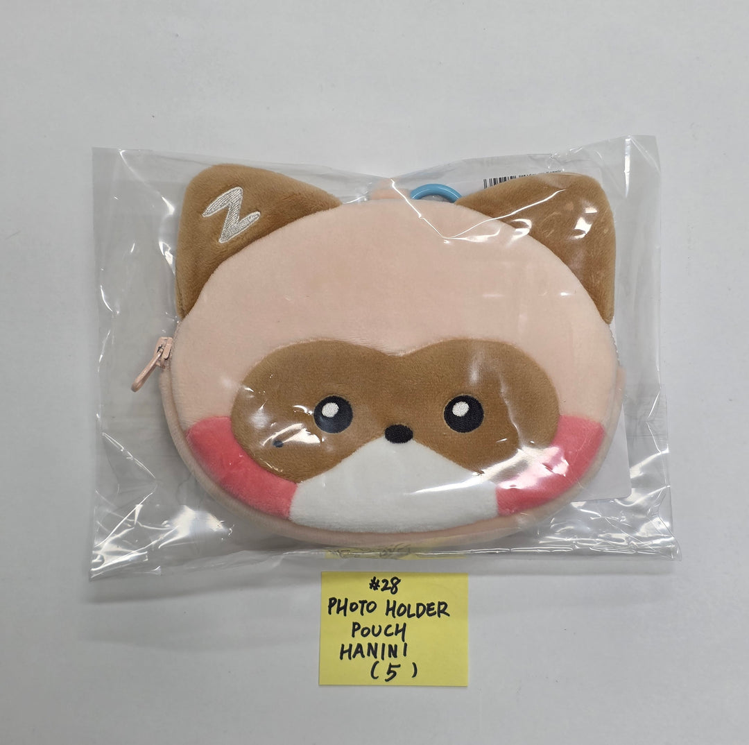 ZeroBaseOne - "Zeroni FLUFFY Wonderland" POP-UP Store Official MD (1) [25.11.04]