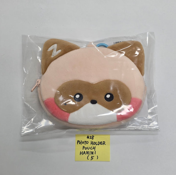 ZeroBaseOne - "Zeroni FLUFFY Wonderland" POP-UP Store Official MD (1) [25.11.04]