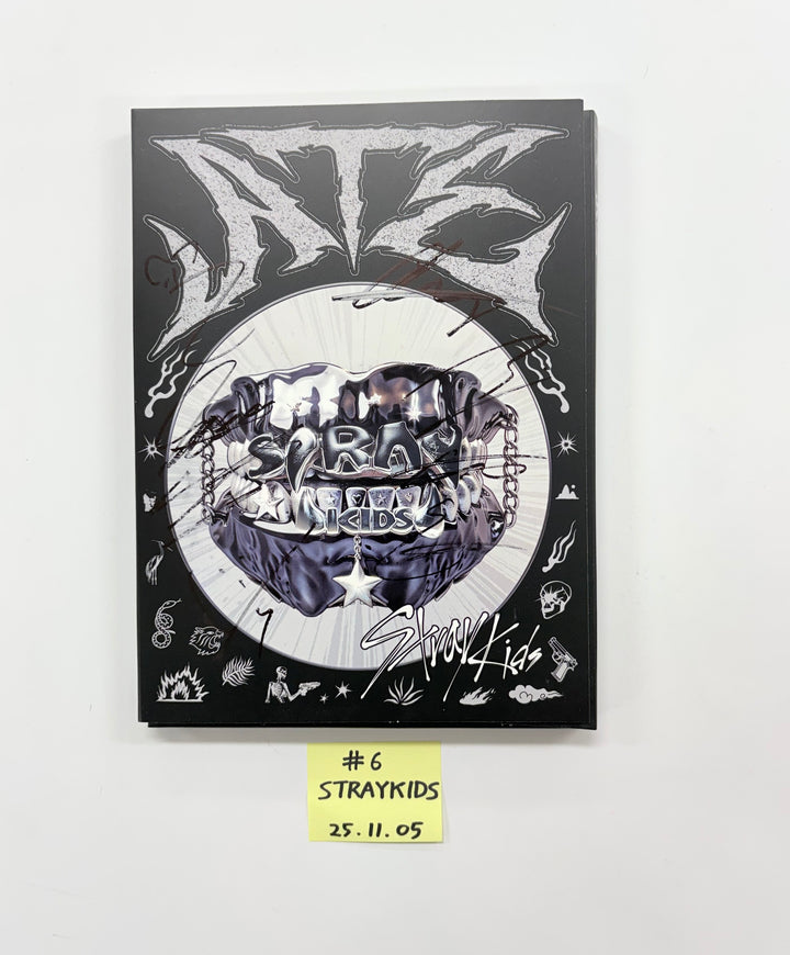 Stray Kids "ATE" - Hand Autographed(Signed) Promo Album [25.11.05]