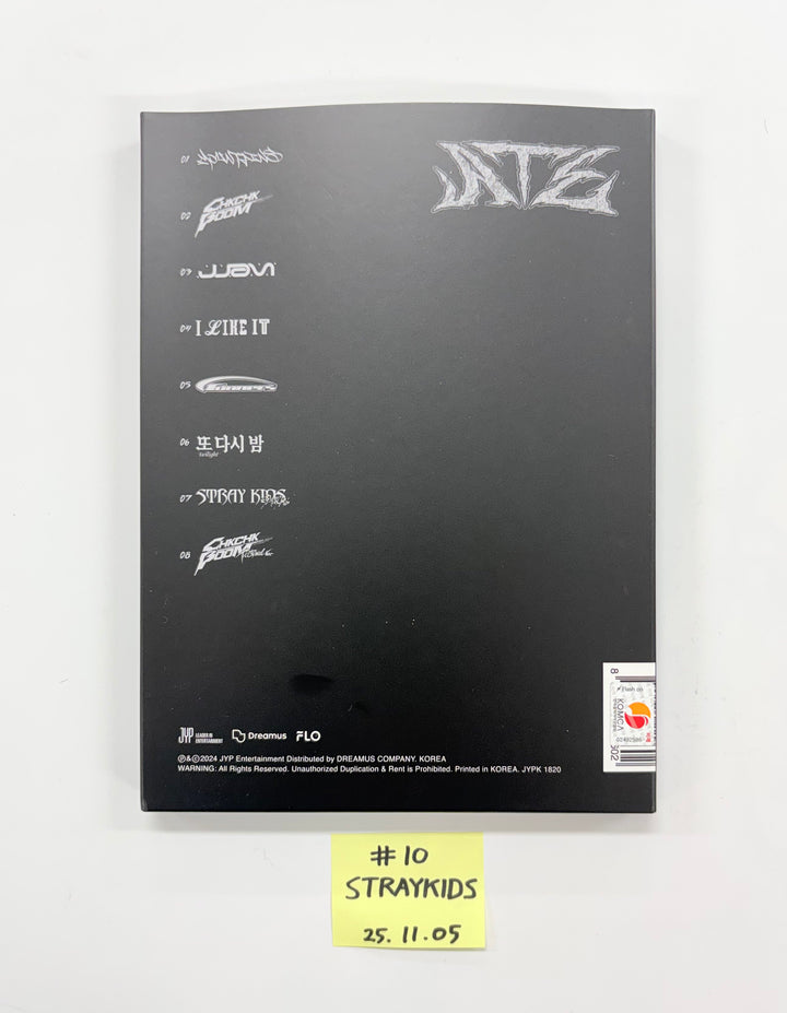 Stray Kids "ATE" - Hand Autographed(Signed) Promo Album [25.11.05]