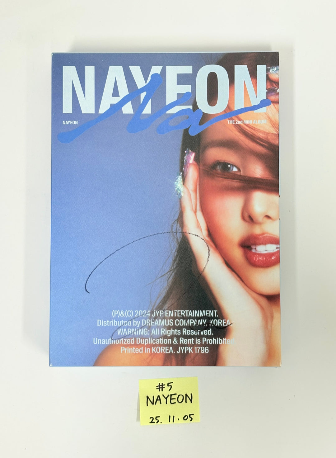 NAYEON (of TWICE) "NA", TZUYU (of TWICE) "abouTZU" - Hand Autographed(Signed) Promo Album [25.11.05]