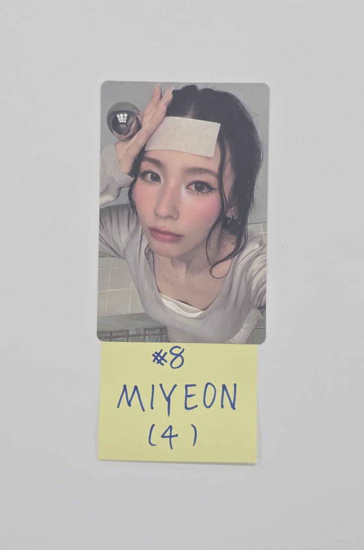 MIYEON (of I-dle) "MY, Lover" - Official Photocard, Polaroid type Photocard (2) [25.11.06]