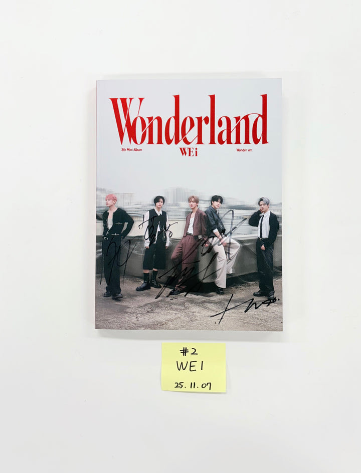 WEi "Wonderland" - Hand Autographed(Signed) Promo Album [25.11.07]