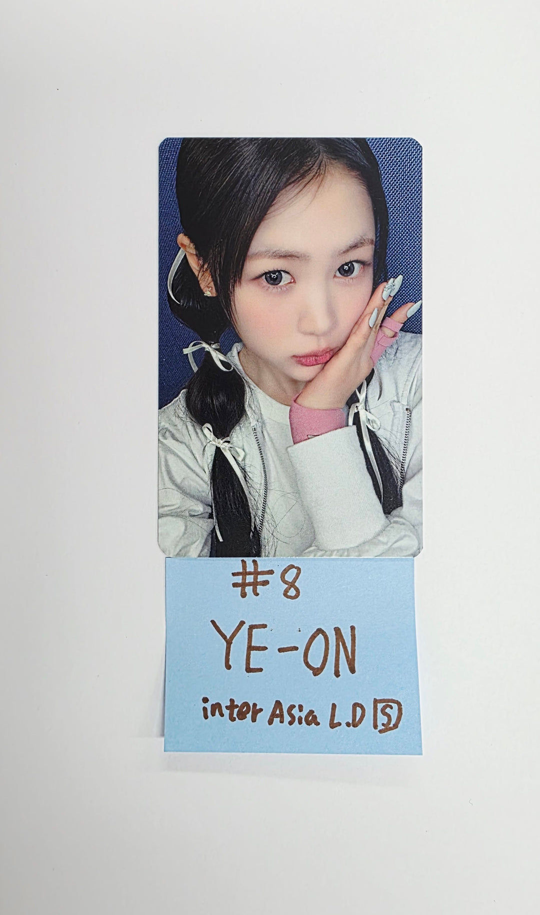 Hearts2Hearts "Focus" - InterAsia Lucky Draw Event Photocard (SMini Ver.) [25.11.07]