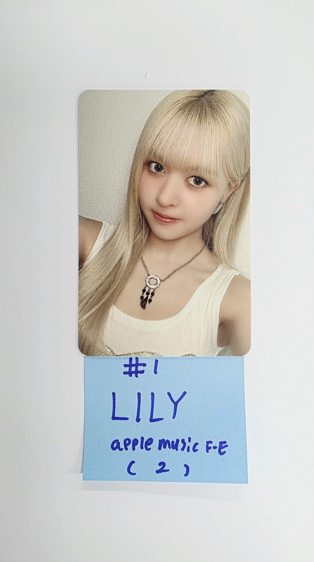 NMIXX "Blue Valentine" - Apple Music Fansign Event Photocard R2 [25.11.07]