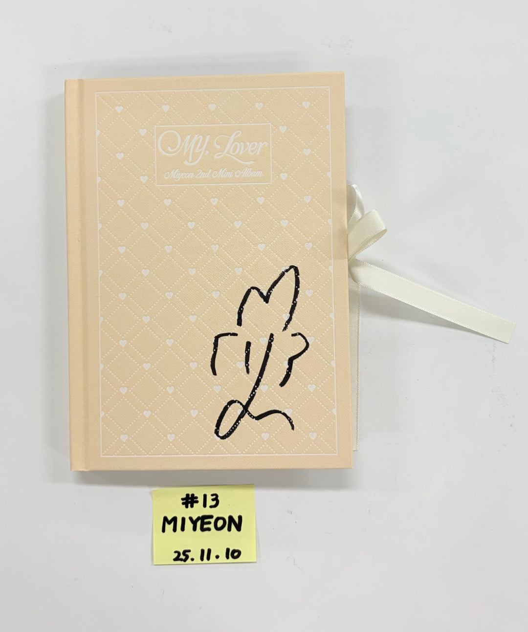 MIYEON (of I-dle) "MY, Lover", AHOF "The Passage", YEONJUN "NO LABELS: PART 01", &TEAM "Back to Life", U-KNOW "I-KNOW" - Hand Autographed(Signed) Promo Album [25.11.10]
