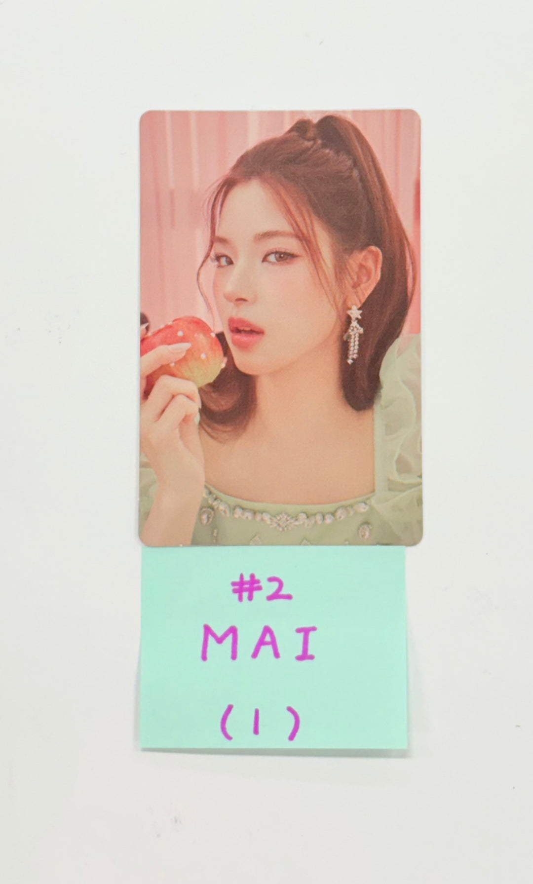 IZNA - 2025 izna 1st Fan-Con "Not Just Pretty" Trading Photocard [25.11.10]