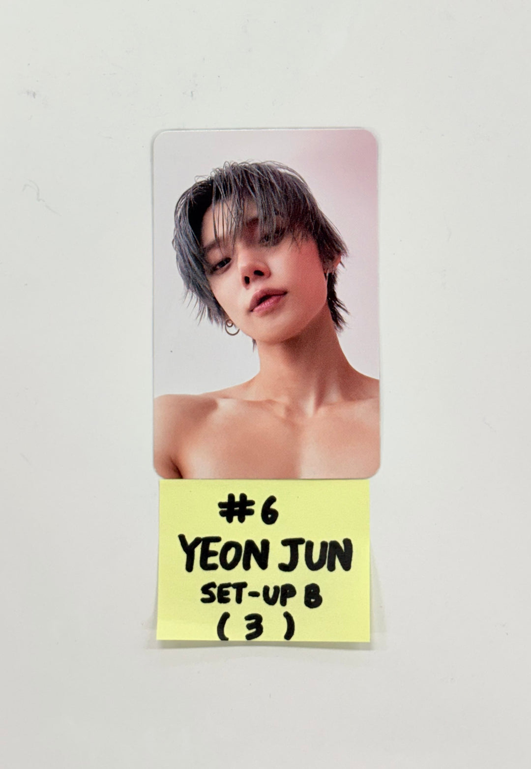 YEONJUN (of TXT) "No Labels : Part 01" - Official Photocard [25.11.10]