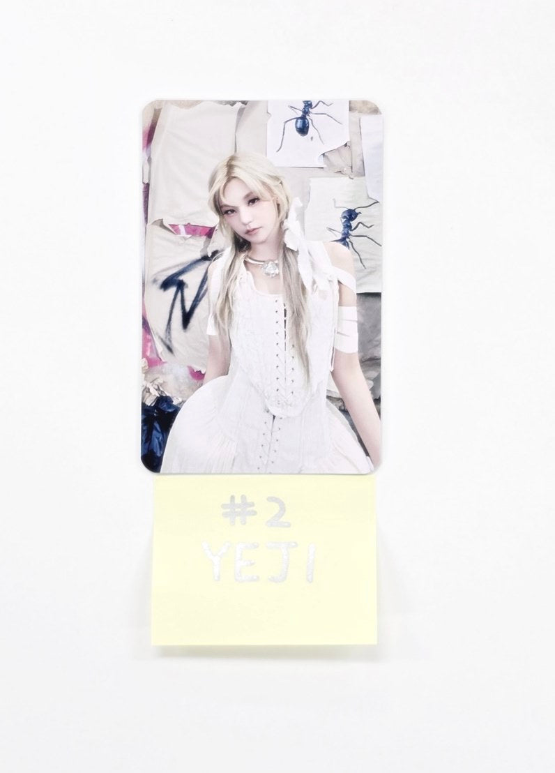 ITZY - "TUNNEL VISION" POP-UP Store Trading Photocard [25.11.11]