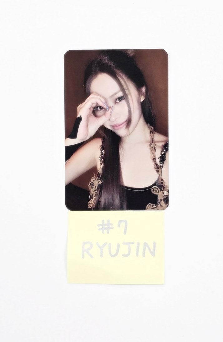 ITZY - "TUNNEL VISION" POP-UP Store Trading Photocard [25.11.11]