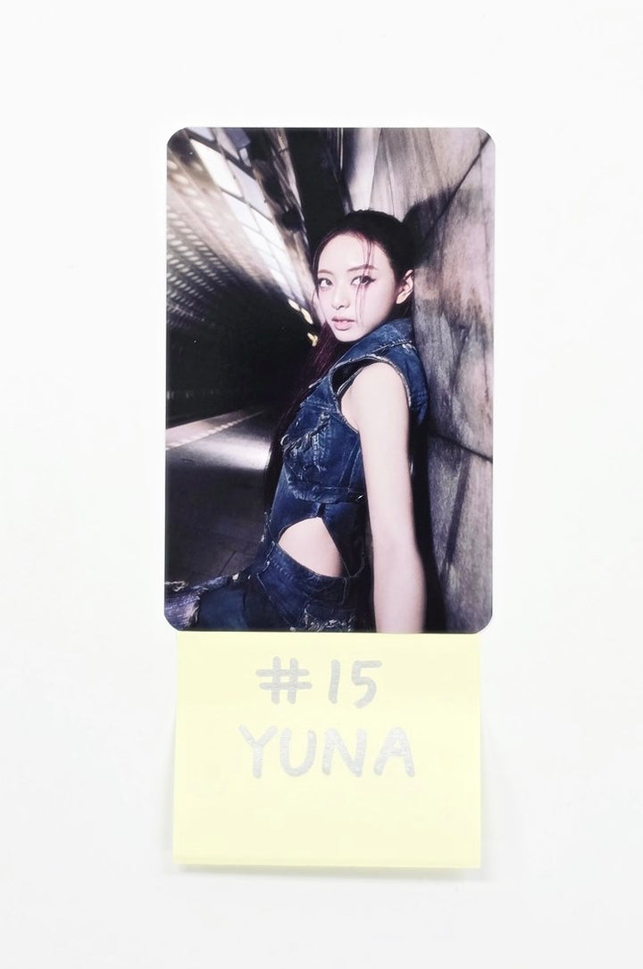 ITZY - "TUNNEL VISION" POP-UP Store Trading Photocard [25.11.11]