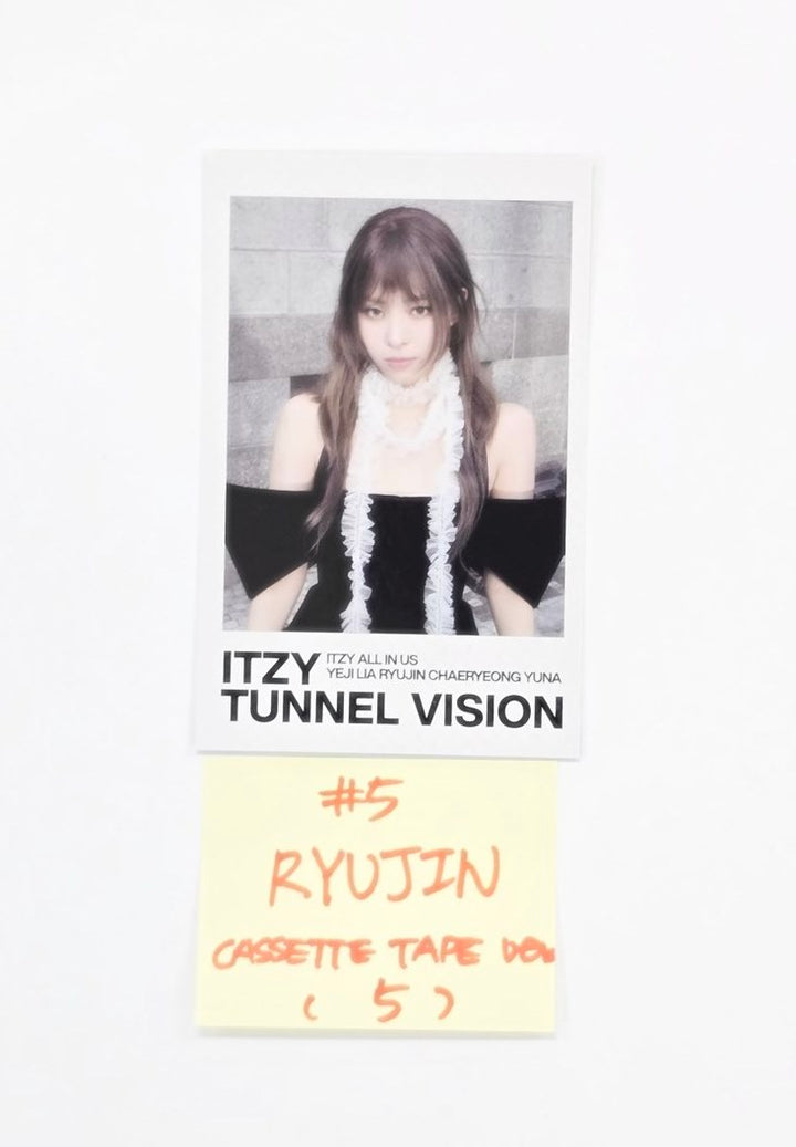 ITZY "TUNNEL VISION" - Official Photocard (Cassette Tape Ver.) [25.11.11]