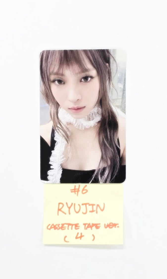 ITZY "TUNNEL VISION" - Official Photocard (Cassette Tape Ver.) [25.11.11]