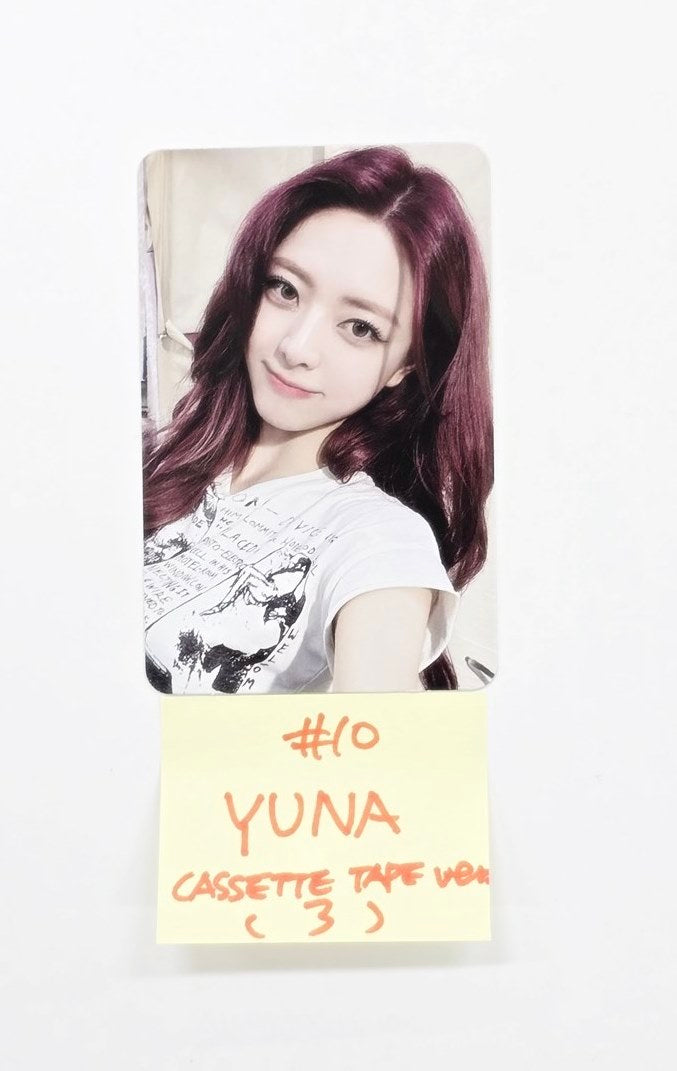 ITZY "TUNNEL VISION" - Official Photocard (Cassette Tape Ver.) [25.11.11]