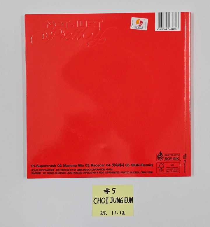 IZNA "Not Just Pretty" - Hand Autographed(Signed) Album [25.11.12]