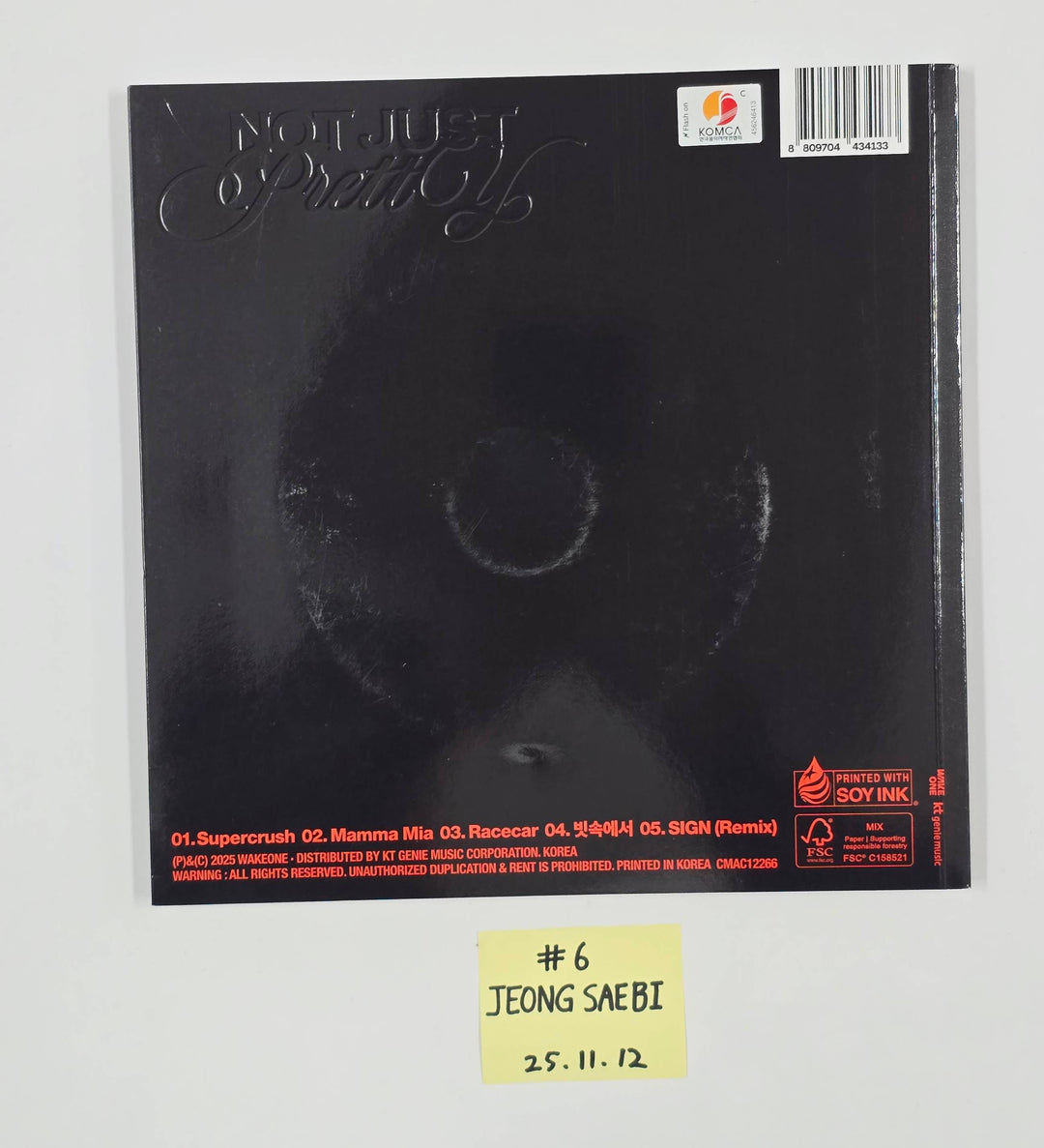 IZNA "Not Just Pretty" - Hand Autographed(Signed) Album [25.11.12]