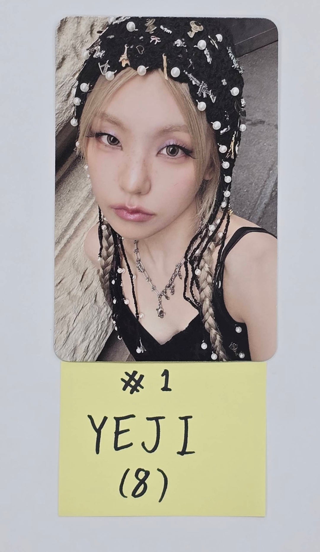 ITZY "TUNNEL VISION" - Official Photocard [25.11.12]