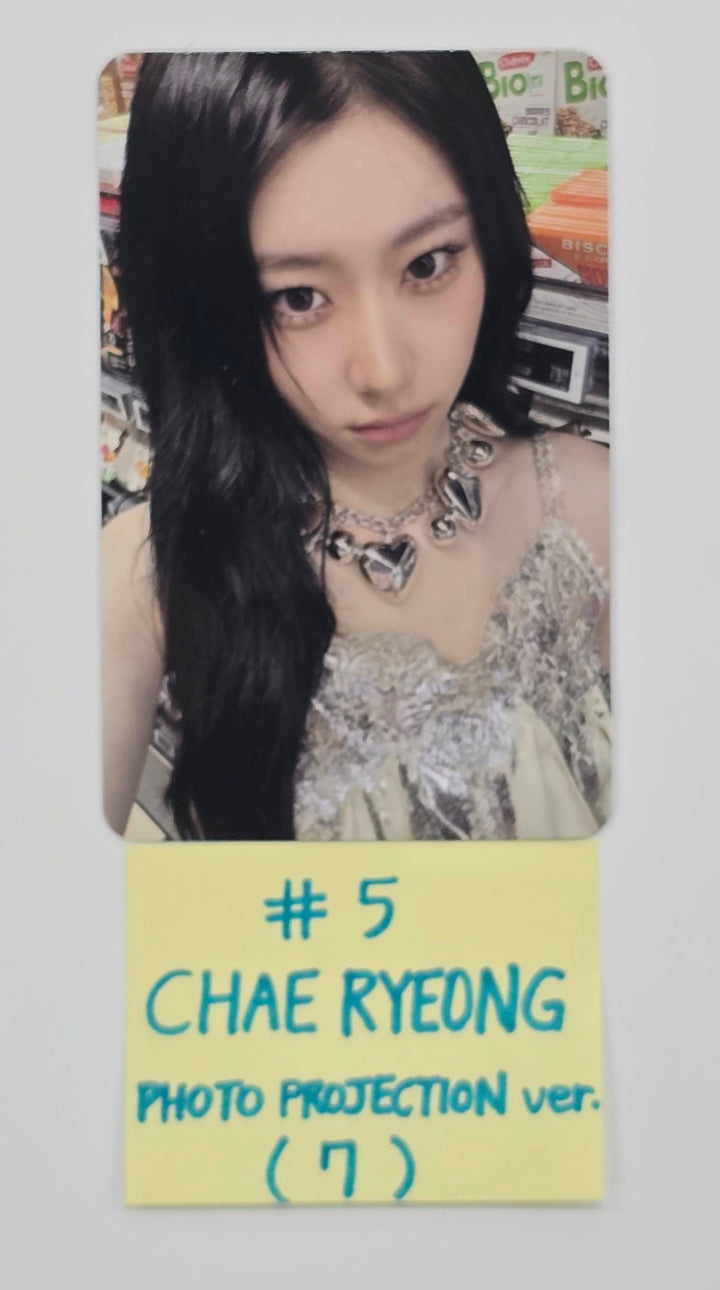 ITZY "TUNNEL VISION" - Official Photocard (Photo Projection Ver.) [25.11.12]