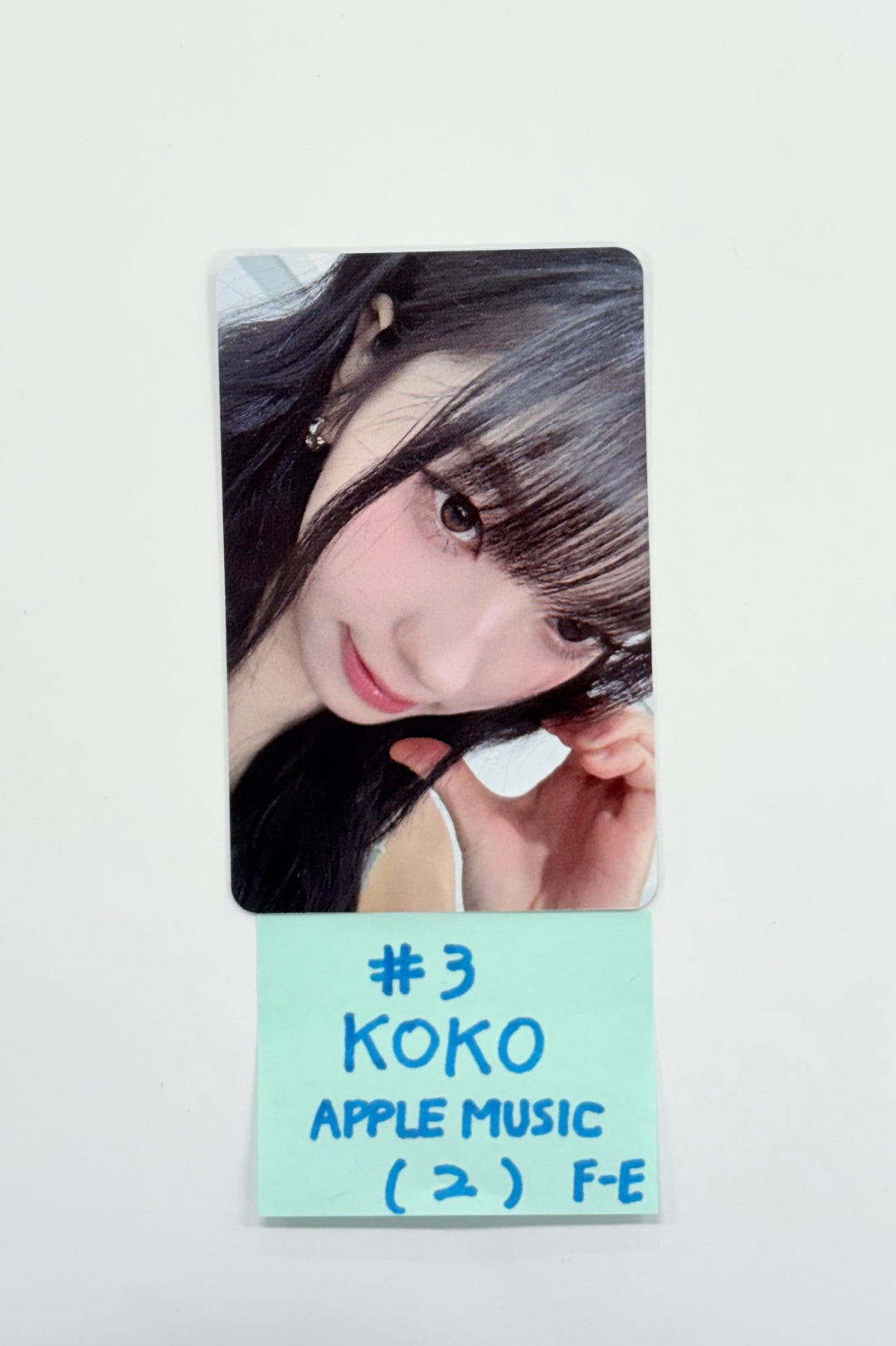 IZNA "Not Just Pretty" - Apple Music Fansign Event Photocard (posterbook ver.)(Supercrush ver.) [25.11.13]