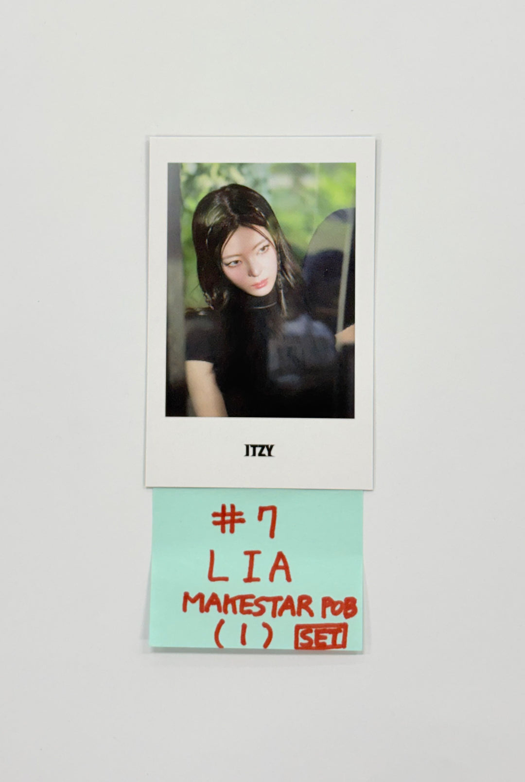 ITZY "TUNNEL VISION" - Makestar Pre-Order Benefit Photocard, Polaroid type Photocard [25.11.13]