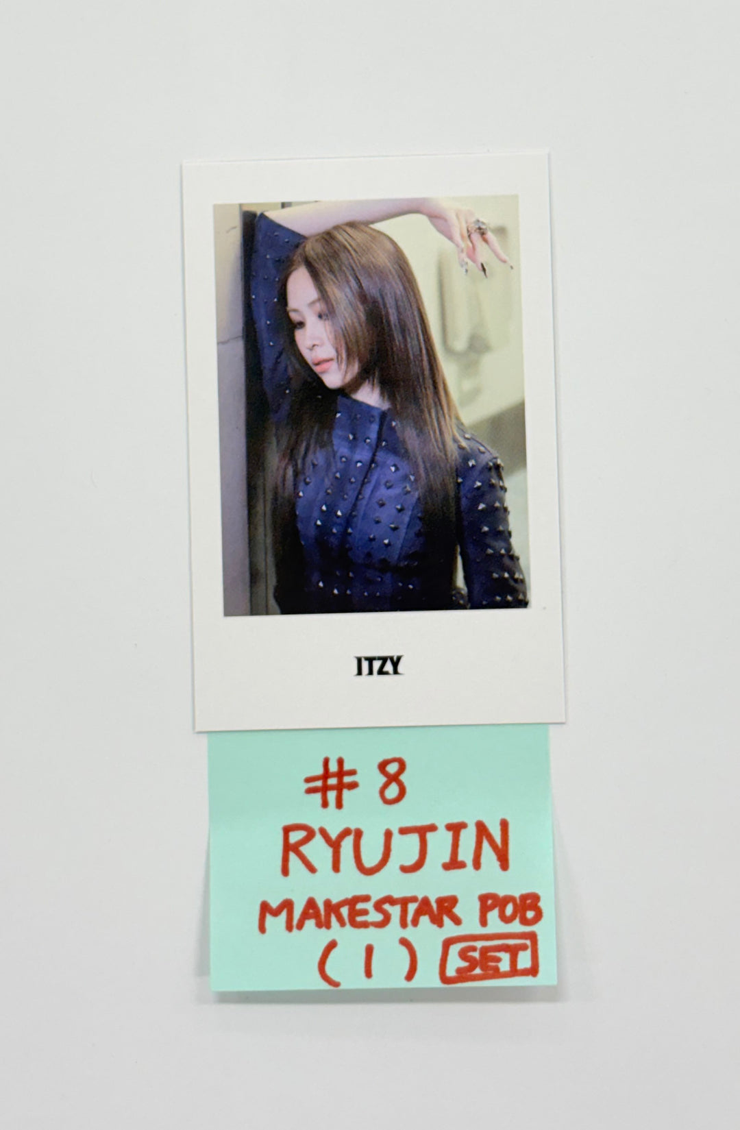 ITZY "TUNNEL VISION" - Makestar Pre-Order Benefit Photocard, Polaroid type Photocard [25.11.13]