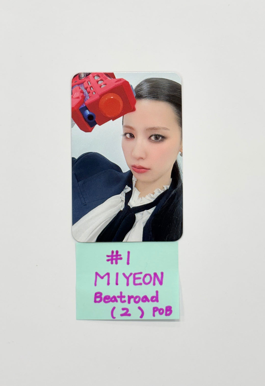 MIYEON (of I-dle) "MY, Lover" - Beatroad Pre-Order Benefit Photocard [25.11.13]