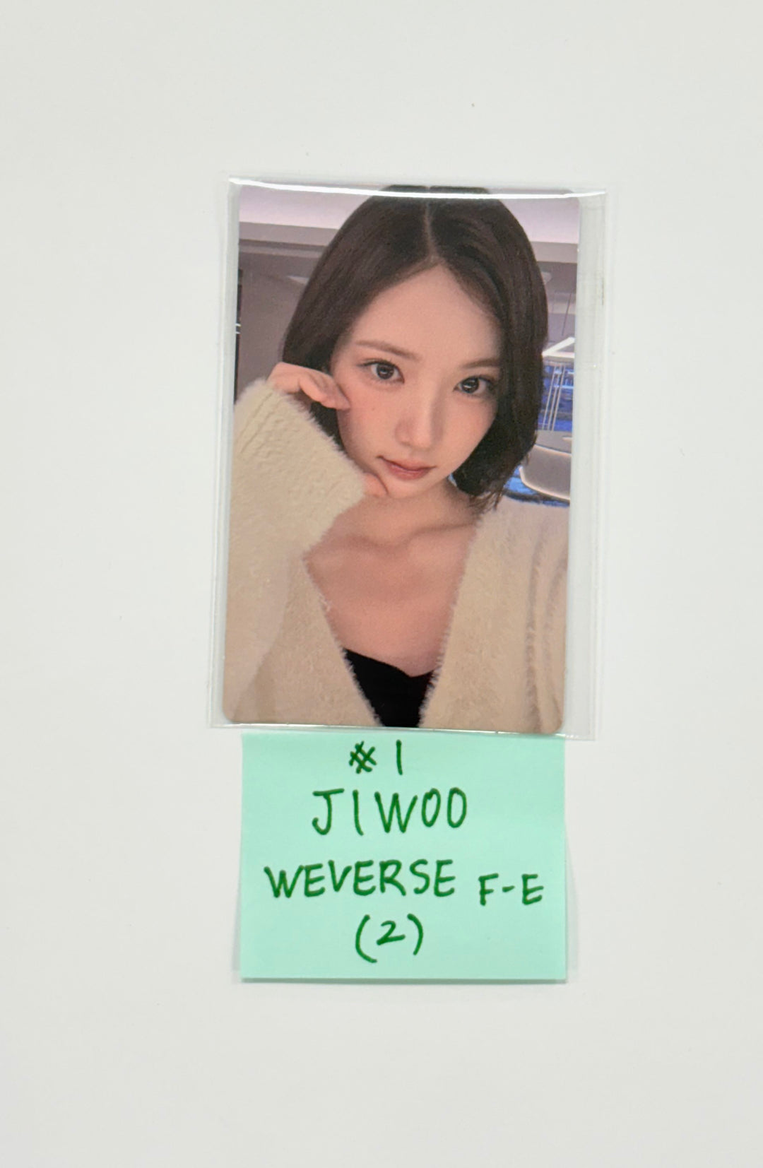 Hearts2Hearts "Focus" - Weverse Shop Fansign Event Photocard [25.11.13]