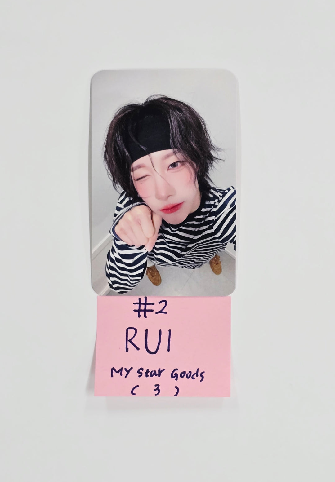 XLOV "UXLXVE" - My Star Goods Pre-Order Benefit Photocard [25.11.14]