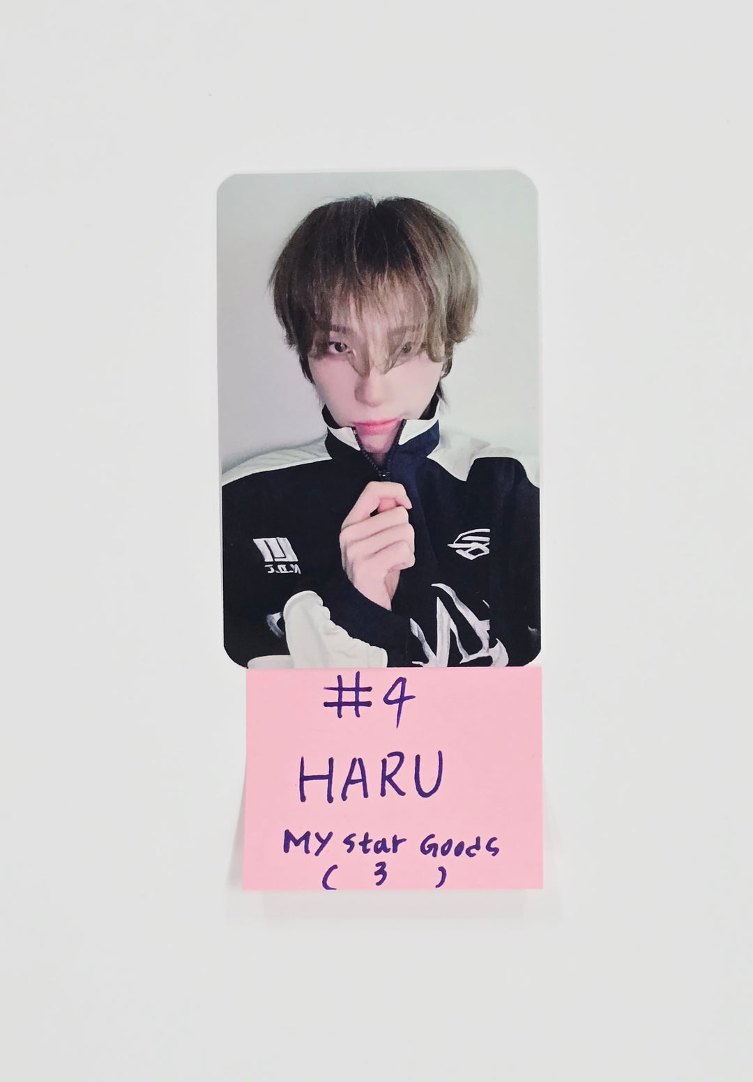 XLOV "UXLXVE" - My Star Goods Pre-Order Benefit Photocard [25.11.14]