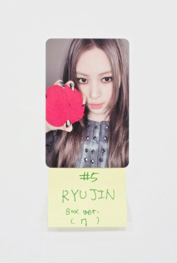 ITZY "TUNNEL VISION" - Official Photocard (Box Ver.) [25.11.14]