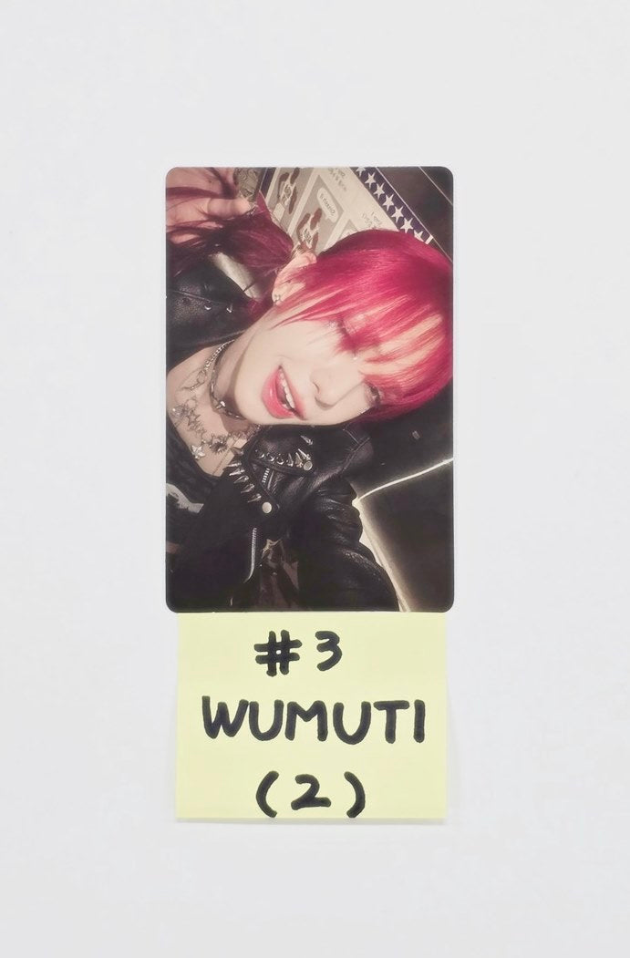 XLOV "UXLXVE" - Official Photocard [25.11.14]