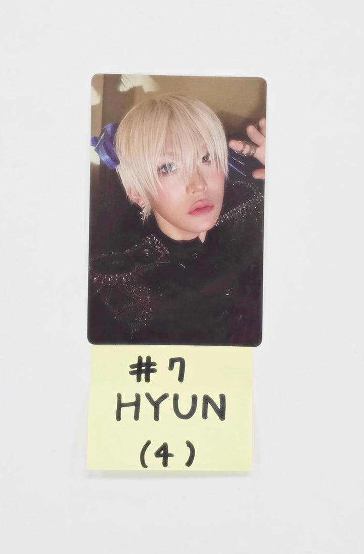 XLOV "UXLXVE" - Official Photocard [25.11.14]